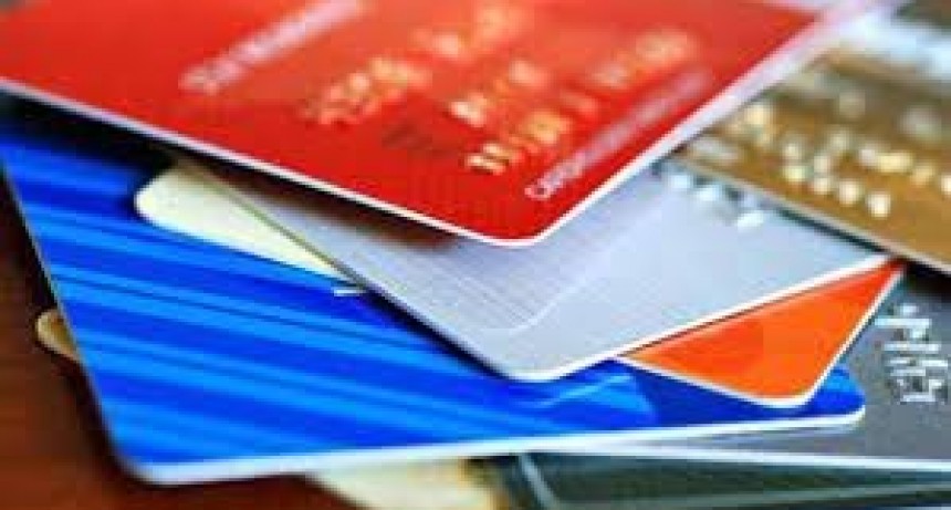 Las operaciones con tarjetas de crédito crecieron 38,1% durante 2021