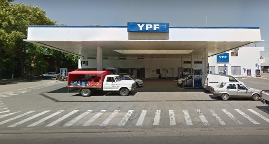 EN JUNIN.  Una mujer falleció en el baño de una estación de YPF
