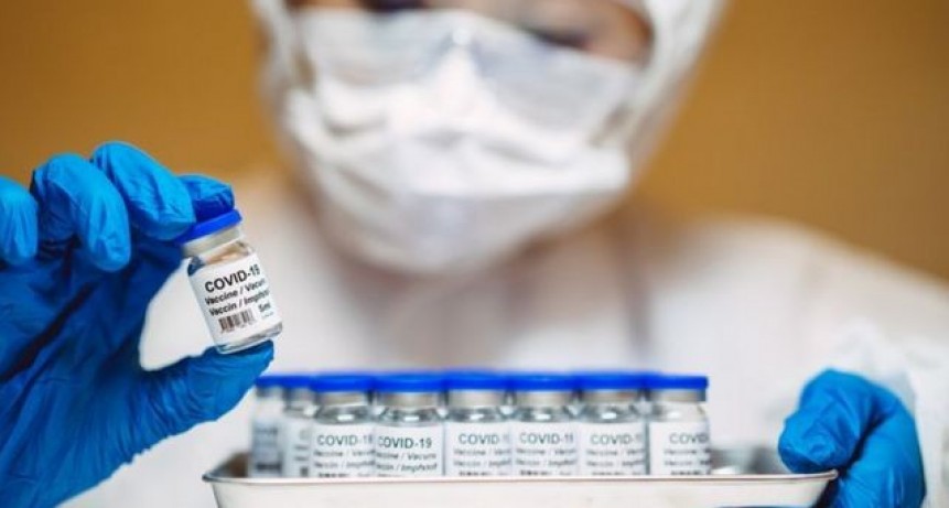 La posta de vacunación ubicada en Bomberos Voluntarios recibió ayer unas 600 dosis de la vacuna Sinopharm y retoma la vacunación