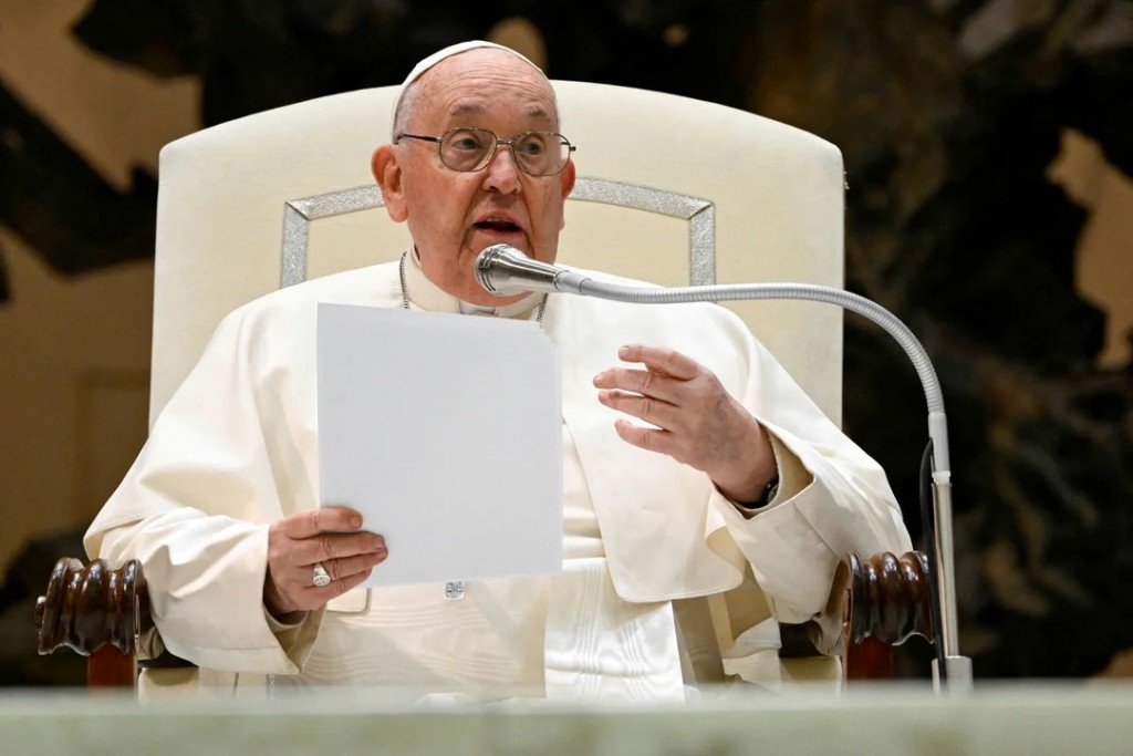 El papa Francisco advirtió que el narcotráfico tiene en Rosario 