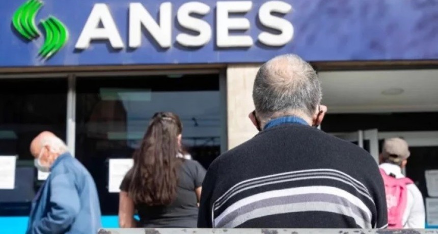 La suba por decreto a jubilados será del 12,5%: cómo quedan los haberes de ANSES a partir de abril
