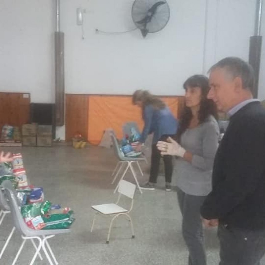 El Consejo Escolar retoma la semana preparando ya la 2° entrega de bolsones alimentarios provistos por la Provincia de Buenos Aires.