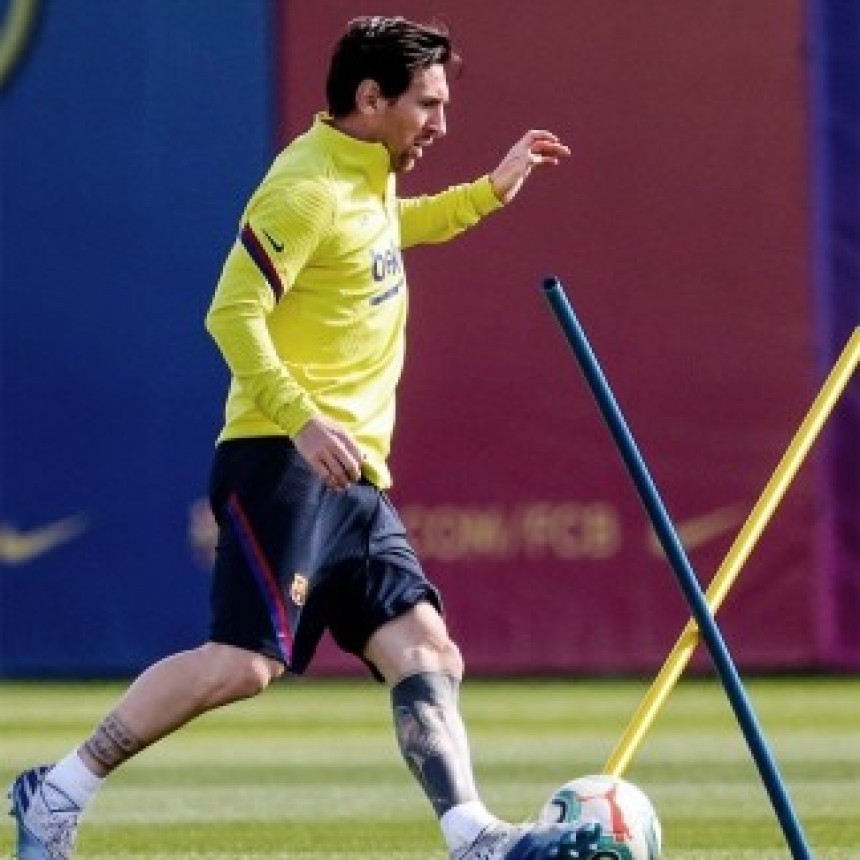 La pelota vuelve a los pies de Messi