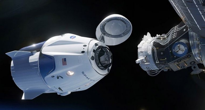 La nave Crew Dragon se acopló a la Estación Espacial