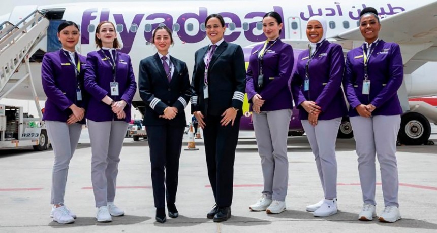 Voló por primera vez una aerolínea saudita con tripulación femenina