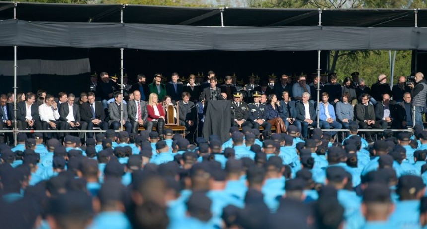 Egresaron 3.492 cadetes de la Escuela de Policía «Juan Vucetich»