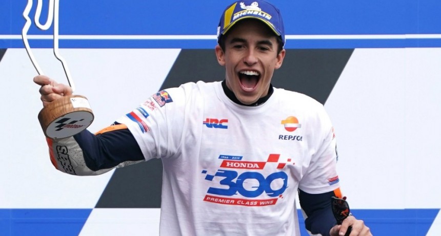 El piloto español Marc Márquez fue operado con éxito del brazo derecho