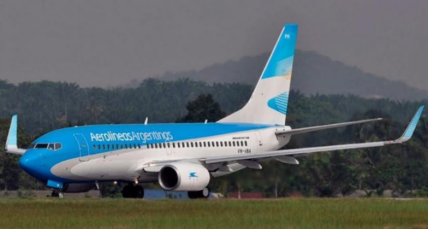 Un avión de Aerolíneas Argentinas aterrizó de emergencia tras una amenaza de bomba