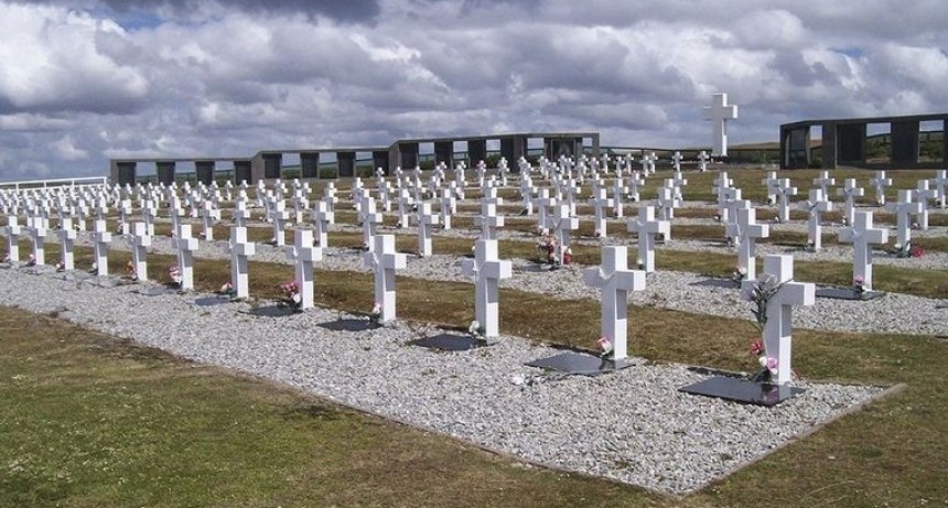 Trasladan muestras de restos de ex combatientes de Malvinas