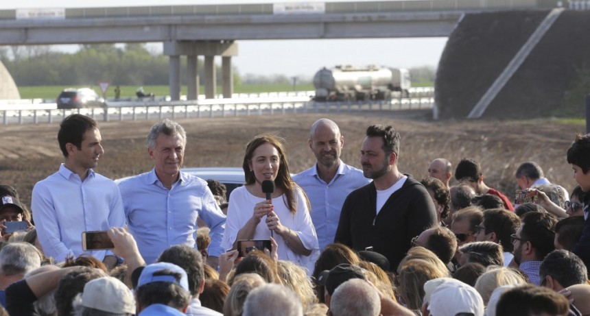  María Eugenia Vidal, acompañó hoy al presidente de la Nación, Mauricio Macri, en la inauguración de tres tramos de la autopista de la Ruta Nacional N° 7, en Junín