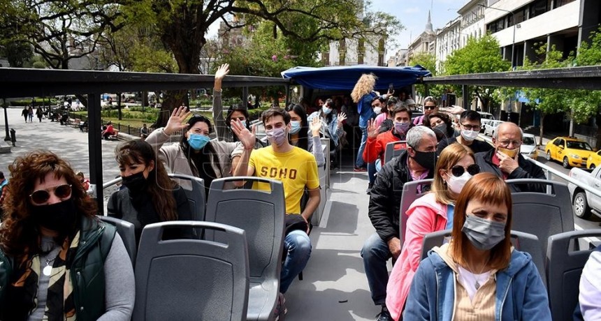 El movimiento turístico supera los niveles de prepandemia en los principales destinos del país