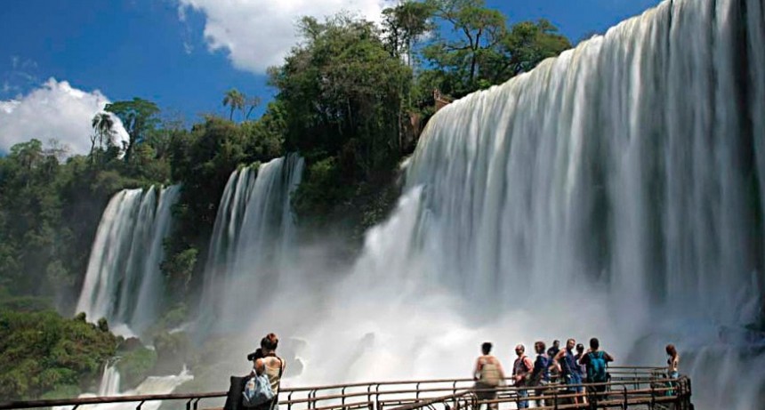 Hallaron el cuerpo del hombre que cayó a las Cataratas del río Iguazú