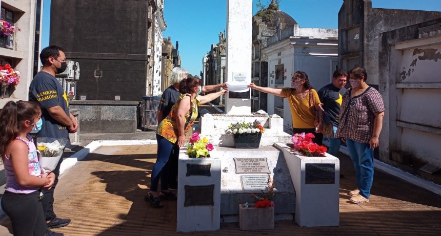 JORNADA DE REFLEXIÓN POR LAS VÍCTIMAS| Homenaje en el cementerio local