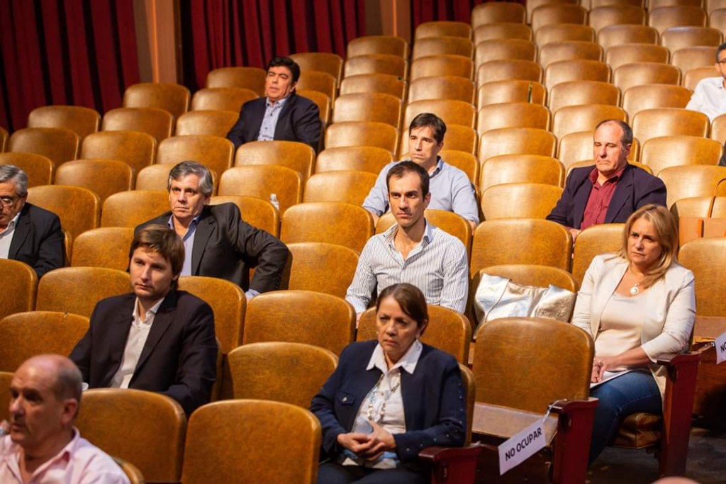 Kicillof con intendentes: “Tenemos que dar el ejemplo de solidaridad y responsabilidad”