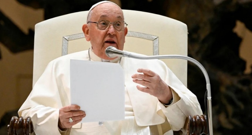 El papa Francisco advirtió que el narcotráfico tiene en Rosario 